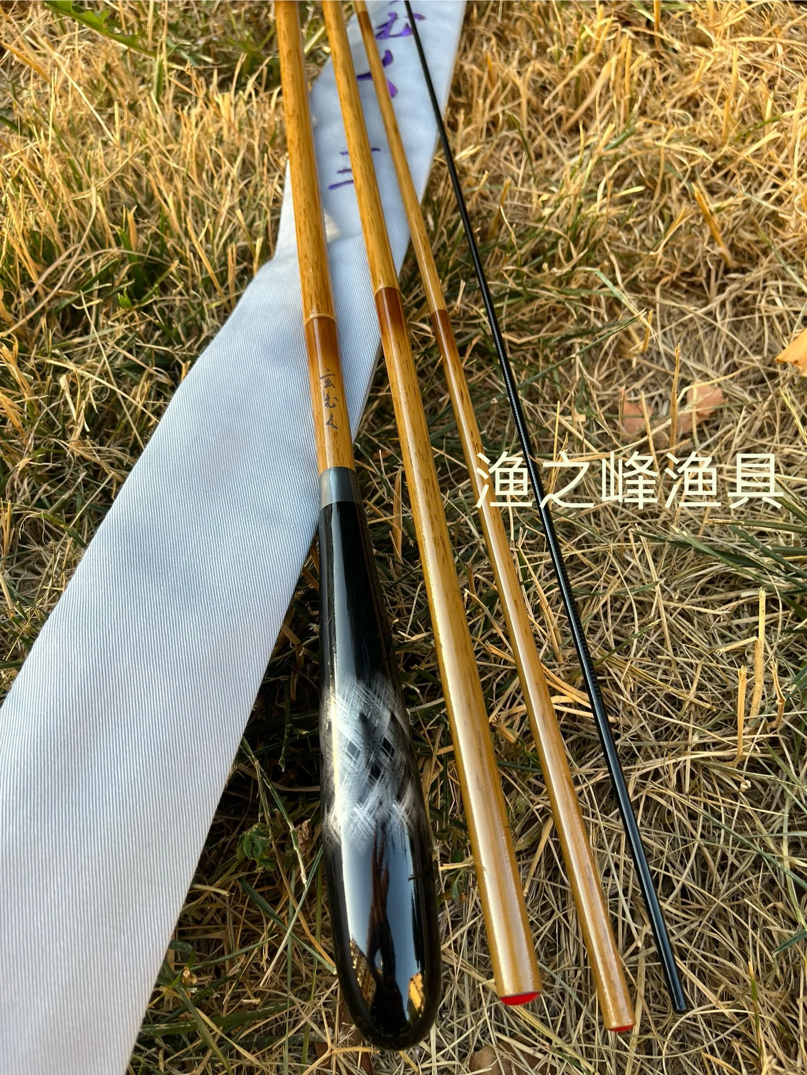 

XUANWUREN 28 Tune Crucian Carp Fishing Rod Ultralight Ultra-fine Taiwan Fishing Rod Carbon Hand Pole 2.7-5.4m