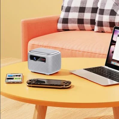 V8 Mini Projector 600Ansi، بطارية 15600Mah، Android 9.0، فيلم التخييم في الهواء الطلق
