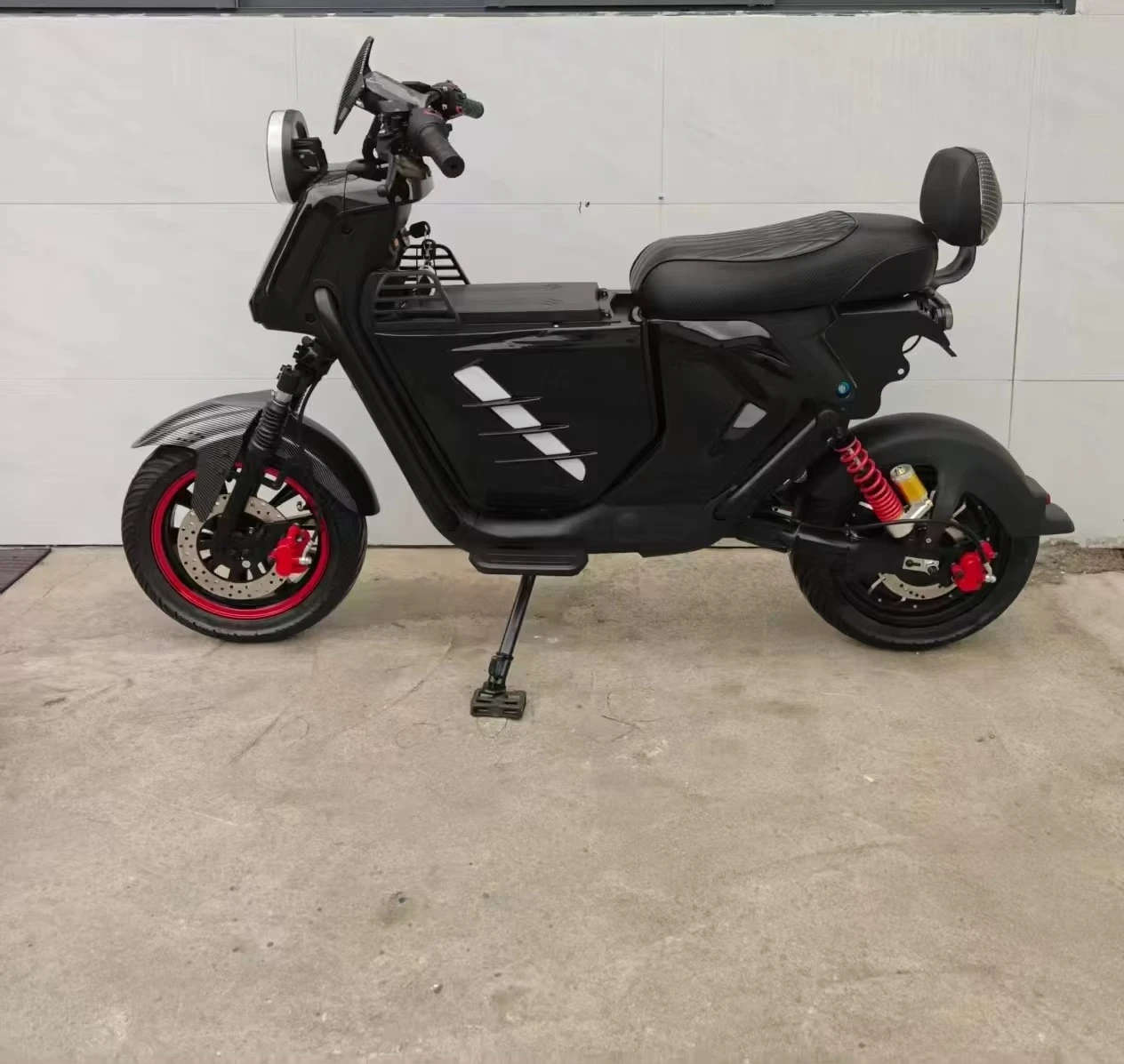 QQA Adult electric scooter, carbon steel frame off-road electric bicycle, urban commuter electric bicycle with large storage box