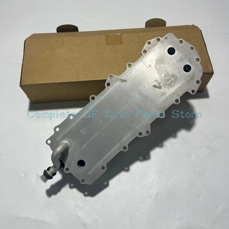 

LR010728 LR039821 Масляный радиатор в сборе для Range Rover RR Sport 2010-, Velar, Defender, Jaguar XJ, XF, XE, F-Type, F-Pace 5.0 V8 бензин