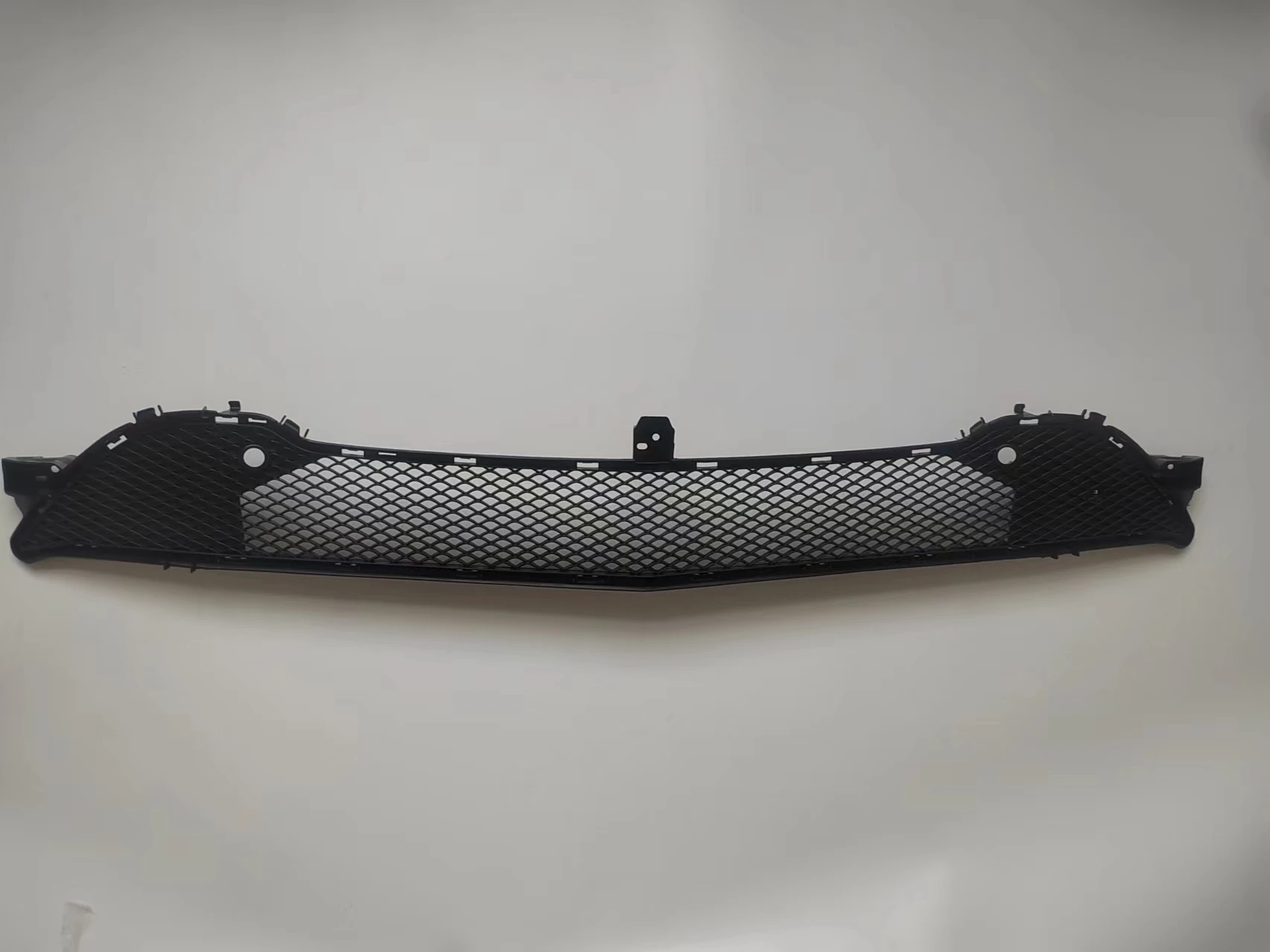 

Wholesale Brand New Plastic Car Front Bumper Grille for Mercedes-Benz W117 CLA (2013-2016) Kit 1178800624