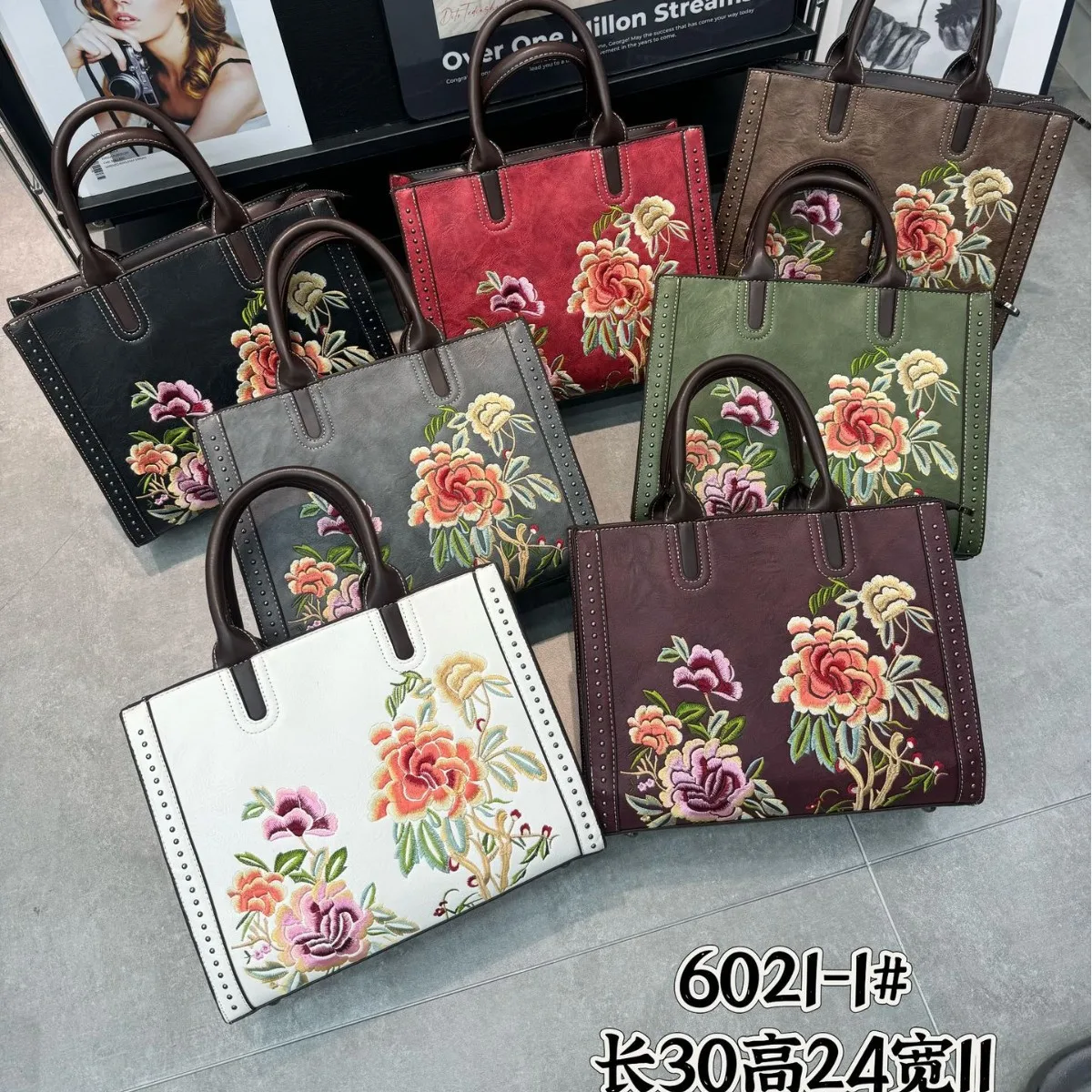 

Женская сумка через плечо с вышивкой, большая кожаная сумка через плечо с цветочным принтом, роскошная дизайнерская сумка для женщин, высокое качество