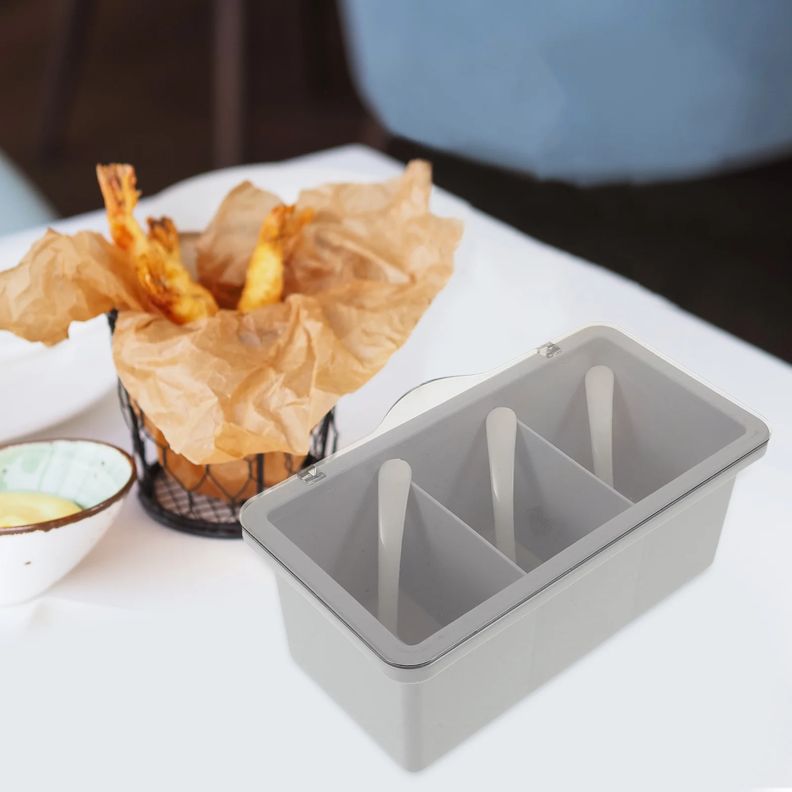 

Three-Grid Seasoning Container Airtight Lid Spoon Included for Kitchen Spice Storage Condiment Organizer Travel
