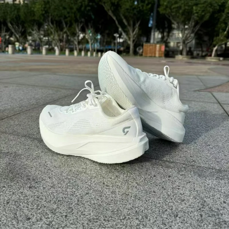 

2026 Classic Brand Running Shoes For Men Women Carbon Plate Training Shoe Unisex Super Light Walking Shoe Brand Sports Shoes Cou