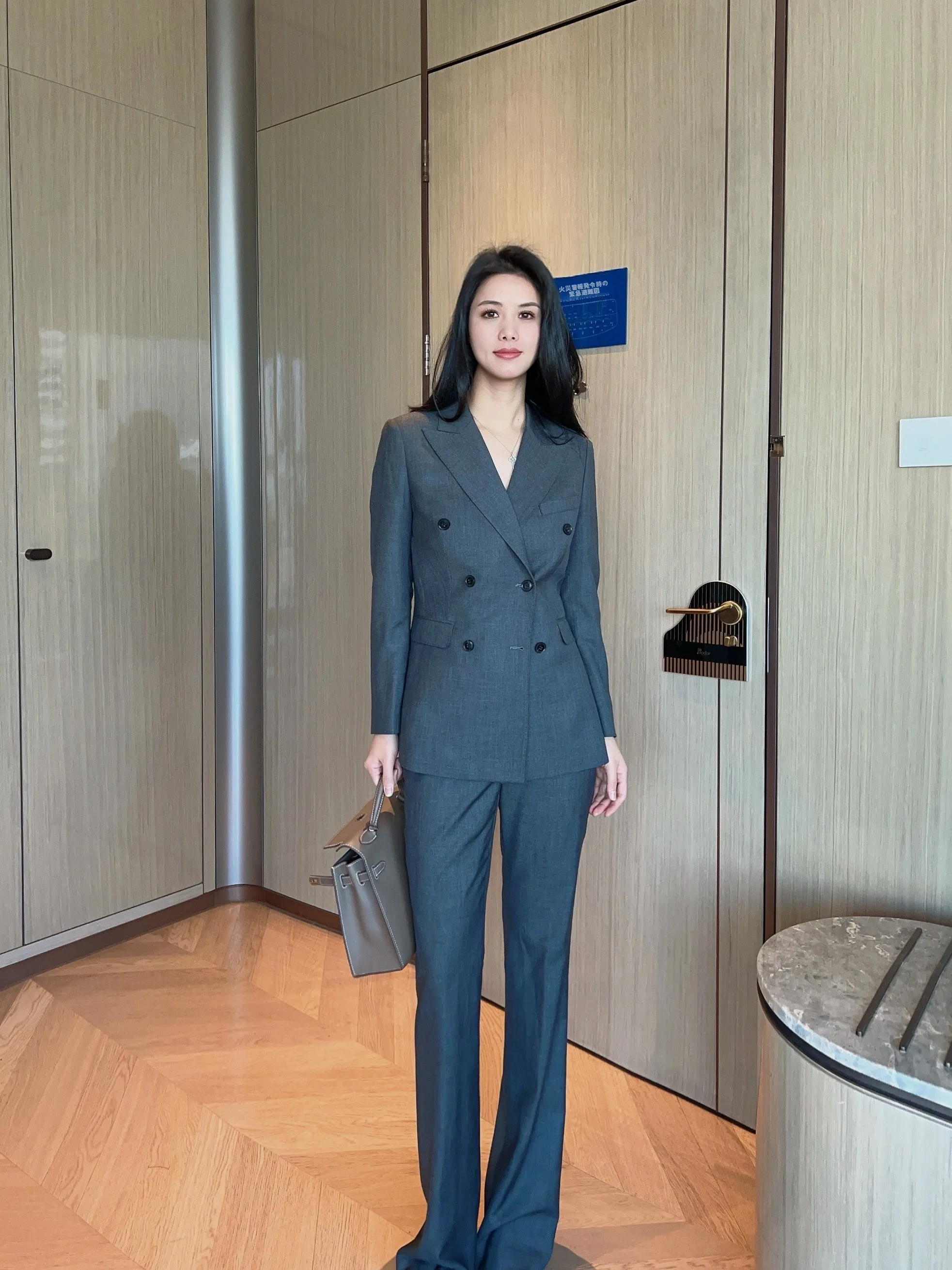 

Early Spring Busin Women's Suit Set Faionable Personali Long Sve Polyester Fibre High Waist Trousers Buttoning Jaet
