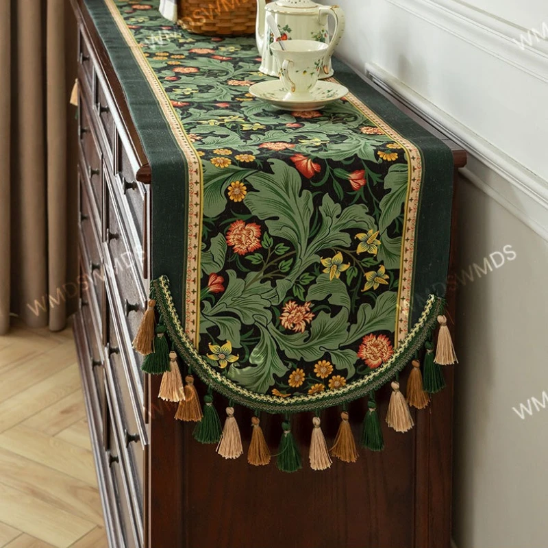 

French Retro Table Runner Light Luxury High-end Feeling Long Strip TV Cabinet Living Room Coffee Table Decoration Dust-proof