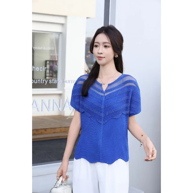 

Miyake Pleated T-Shirt Plisse 2026 Summer New Pleats Fold Top Miyake Transparent Small V-Neck Design Fashionable Loose Top Women