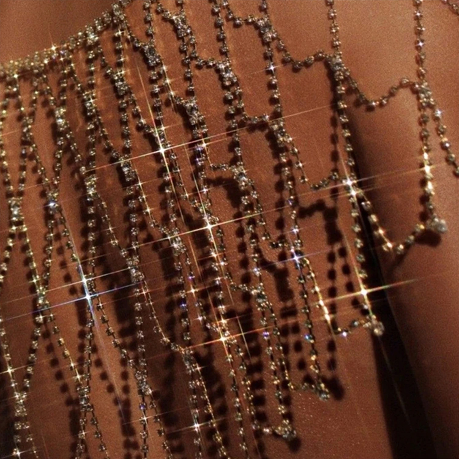 Fashion Sexy Mesh Crystal Bra Chain Jewelry Exquisite Luxury Banquet Party Rhinestone Chest Chain Body Jewelry Accessories