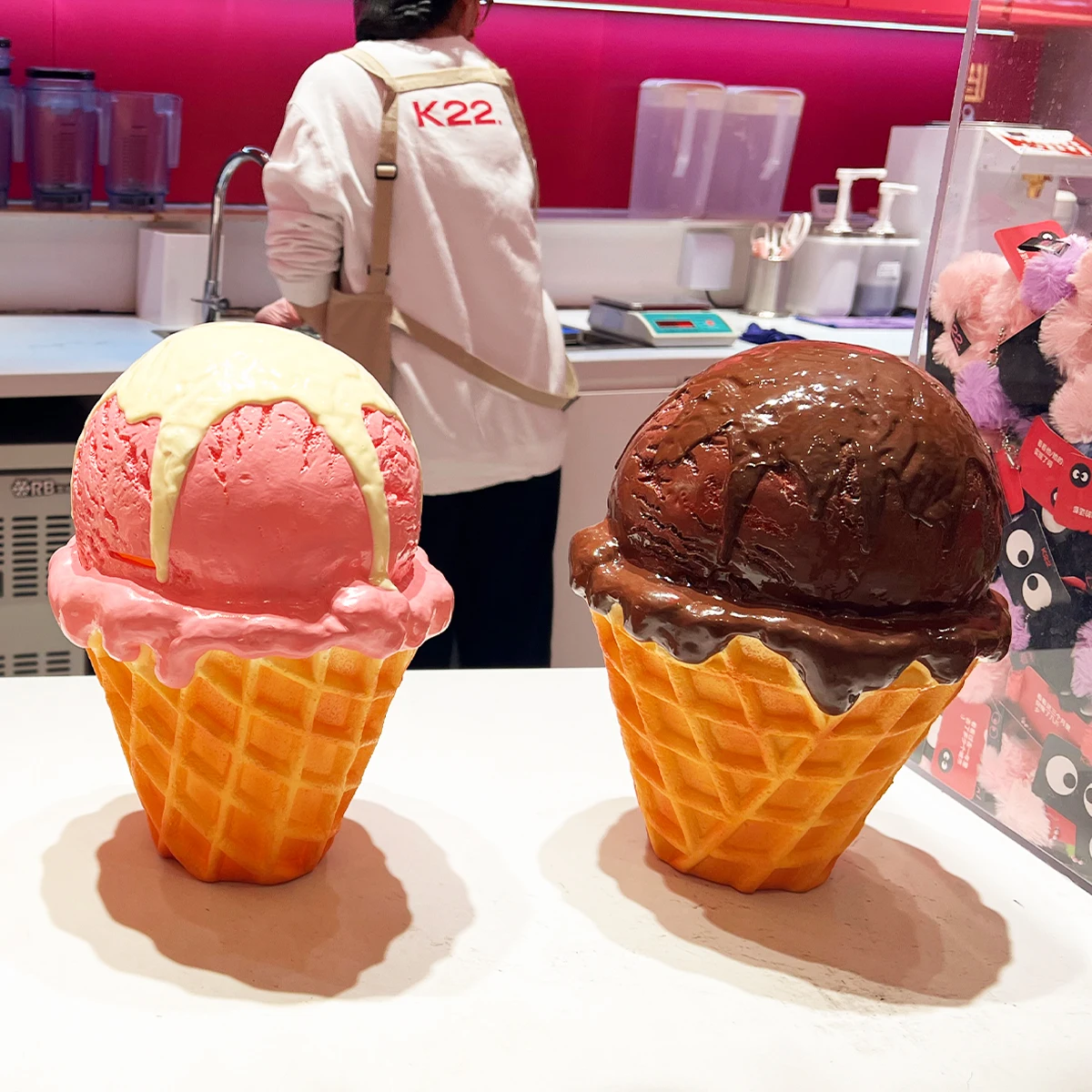 大型プラスチックアイスクリーム貯金箱 11.8インチ ホームデコレーション