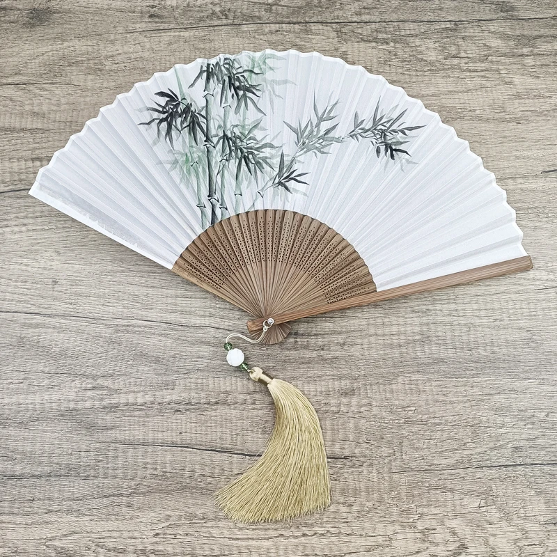 Chinese-style hand-painted folding fan silk fabric bamboo leaf landscape hanfu for girlfriends exquisite gift box fan decoration