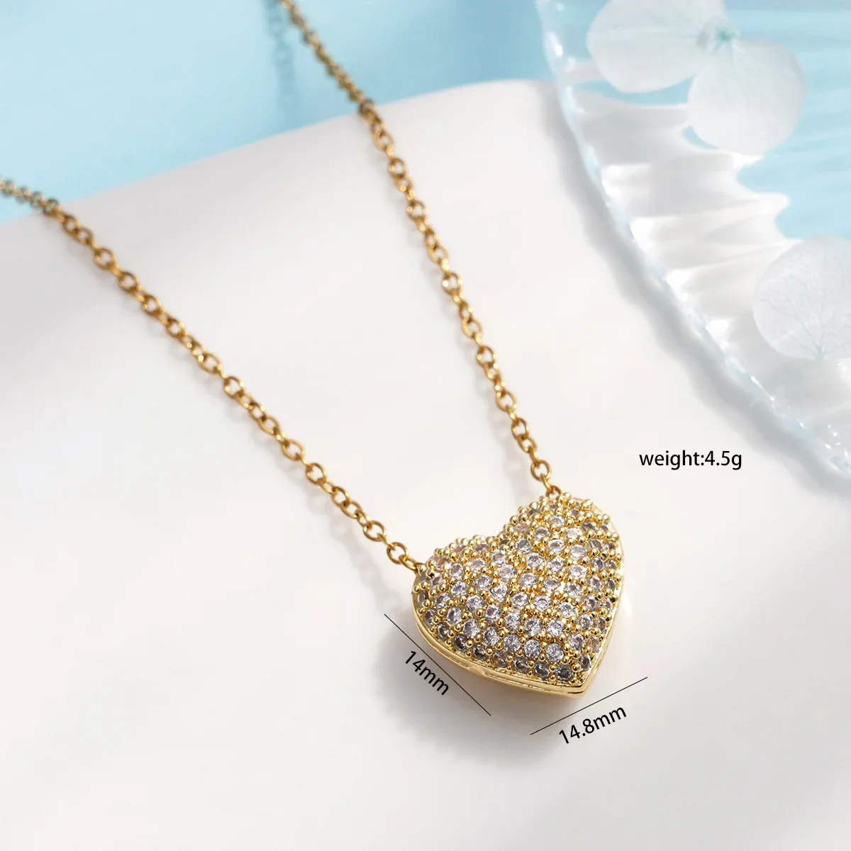 Stainless Steel Chain Classic Shiny Zircon Crown Love Heart Pendant Necklace for Women Girls Vintage Jewelry Accessories Gifts