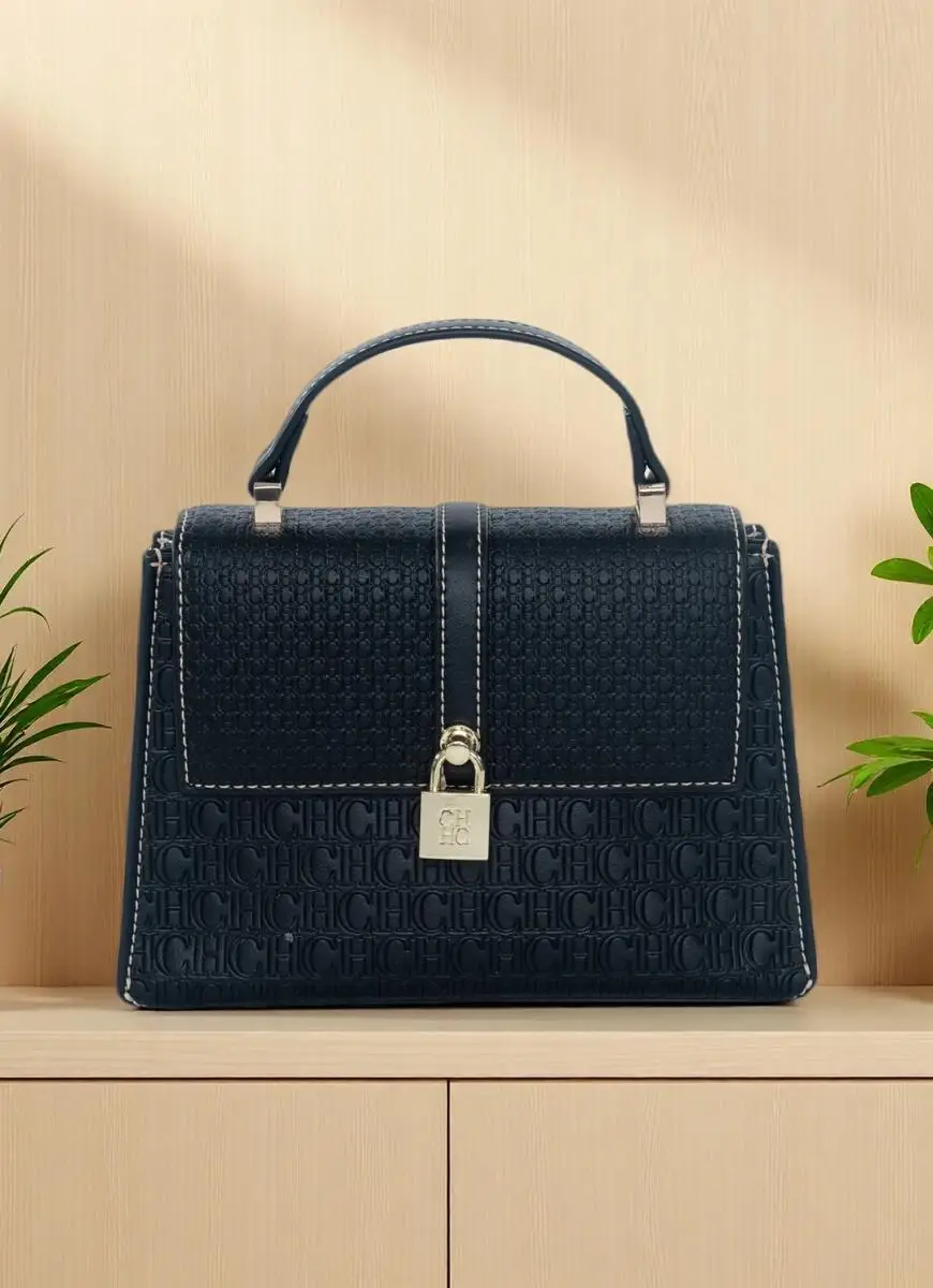

High Quality Exquisite Women's Handbag with Fashionable Letter Printed Lock Design New Trend Solid Color Women's Shoulder Bag