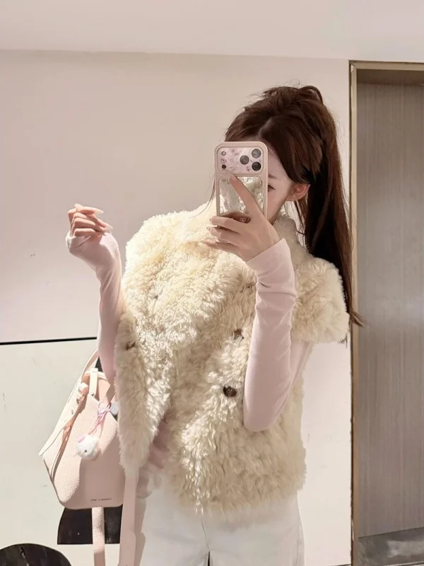 Sweet Style Short Leather Jacket Women's Autumn Winter Outerwear Integrated Fur Vest Coat Eco-friendly Material Loose Fit