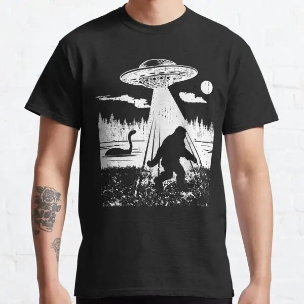 Bigfoot UFO Abduction Funny Sasquatch Aliens Cryptozoology Classic T Shirt SweaT 40705