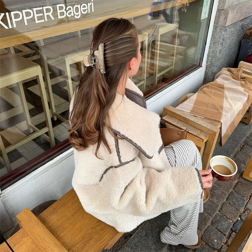 เสื้อแจ็คเก็ตขนแกะเทียม คอปกพับ สไตล์ลำลอง ใส่สบาย อุ่น สำหรับผู้หญิง ฤดูหนาว 2024