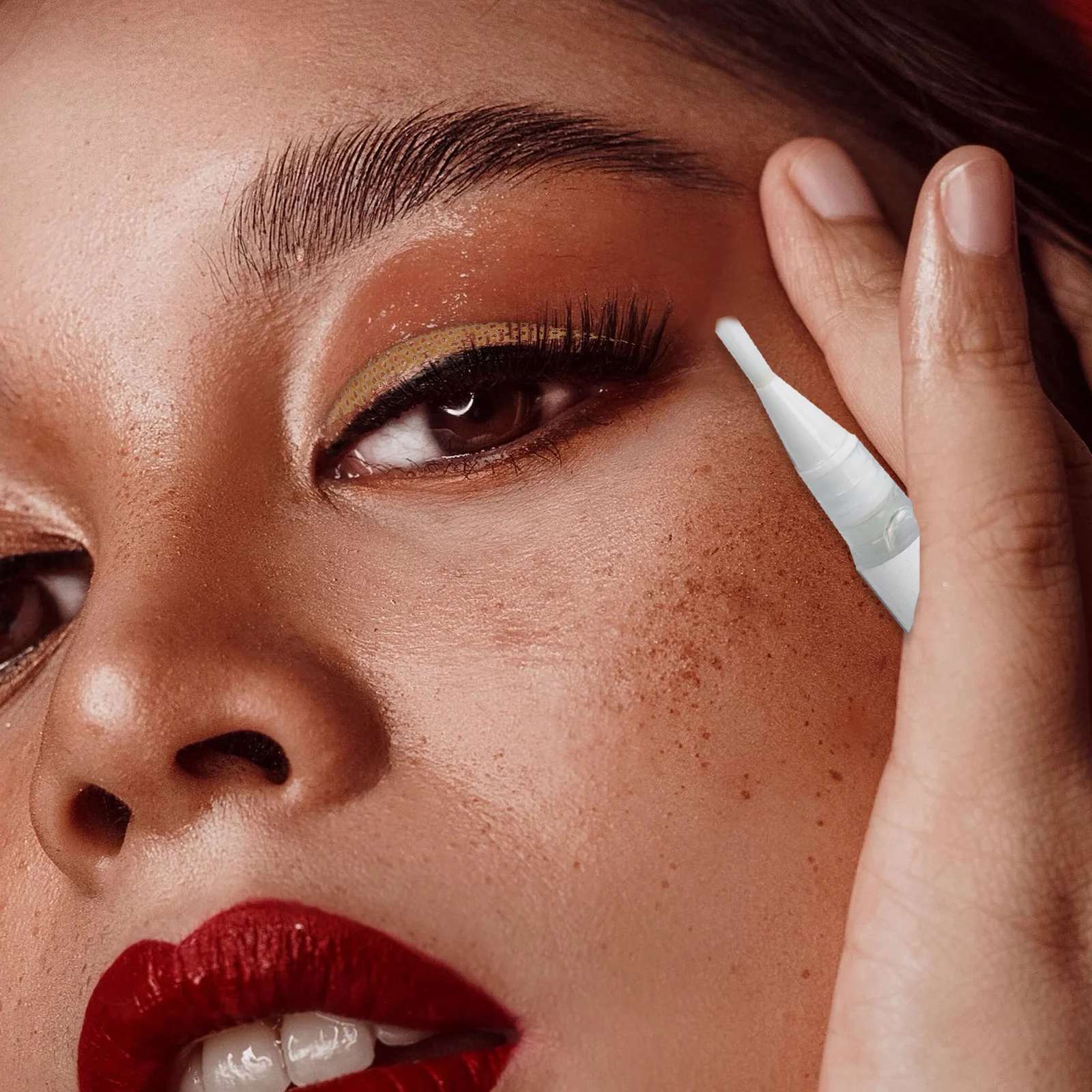 مجموعة واحدة من ملصقات الجفن المزدوجة الأنثوية الطبيعية غير المرئية وخفيفة الوزن وقابلة للتنفس لتشكيل العين، مستلزمات مكياج تدوم ولا تسبب ضررًا