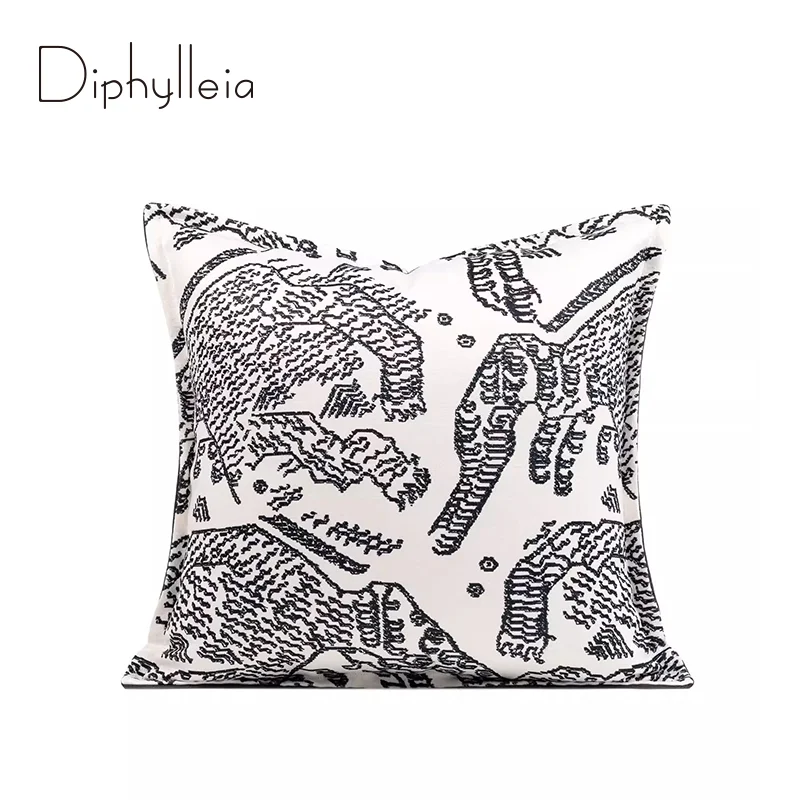 Diphylleia Italy Modern Abstract Mountain Tiger Jacquard Cushion Cover Premium Super Soft Decorative Pillow Case For Villa Hotel