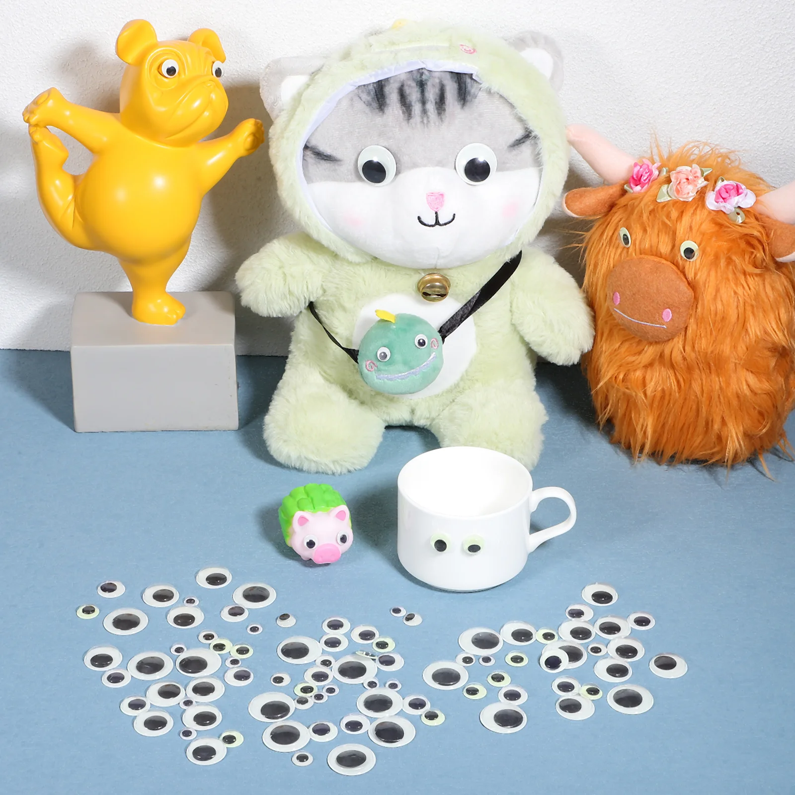 

120Pcs Night Glow Googly Eyeballs Plastic Safety Eyes DIY Crafts Self Adhesive for Puppets Stuffed Animals Decoration