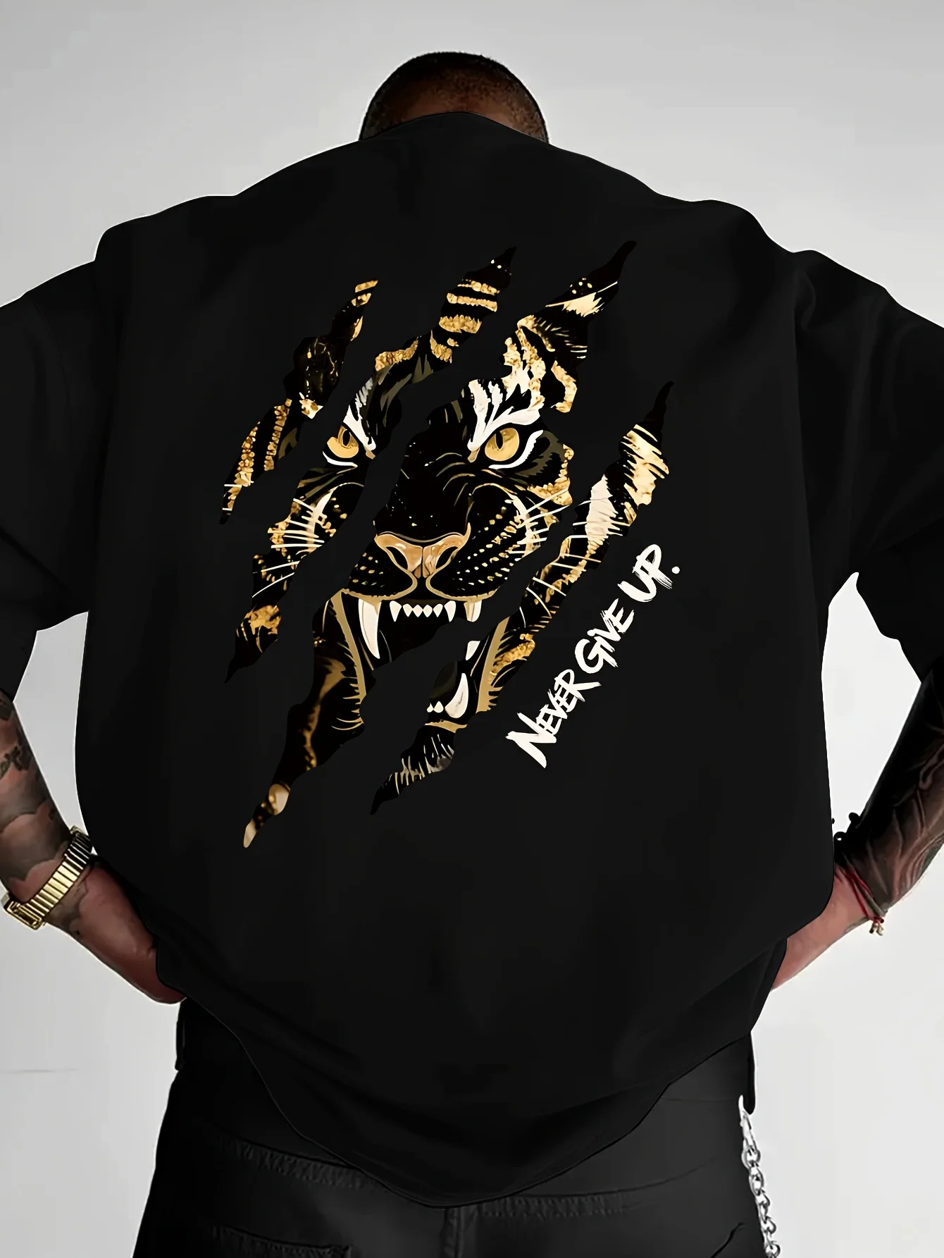 Camiseta de algodón 100% puro para hombre, informal, holgada, con estampado de tigre y letras, transpirable, deportiva, de manga corta y cuello redondo.