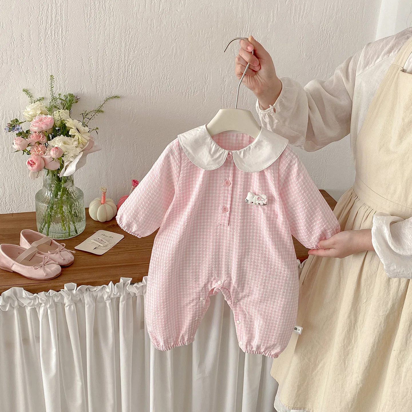 

Spring 2026 Plaid Print Baby Girl Rer Long Sve Button Closure Breathable Cotton Cheered Pattern Cute Faionable C...