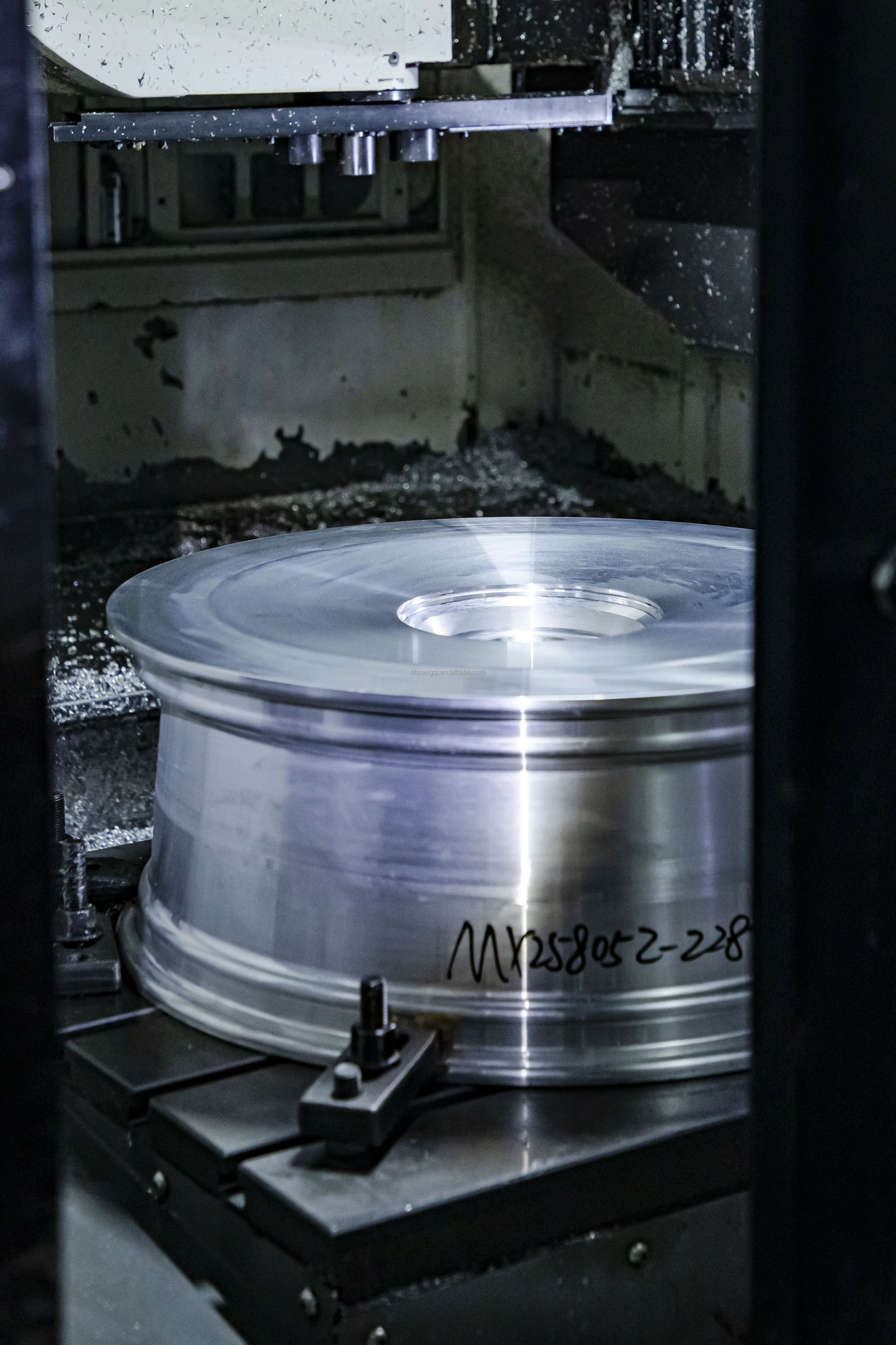 Advanced Coating Process Custom Engraving Special Blanks Chrome with Custom Cap Chevelle /Torino GT/Skylark GS/DeVille JJ1302