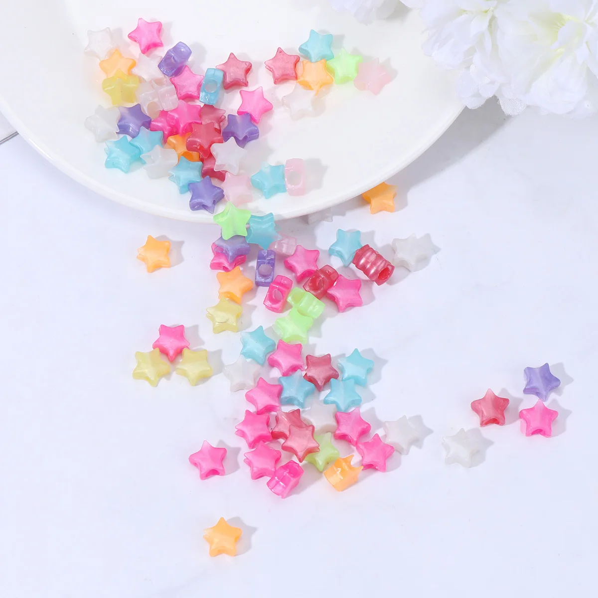 200Pcs DIY Beads Star Shaped Jewelry Beads for Handmade Bracelets Necklaces Kids Girls Crafts Party Favor Gift Set
