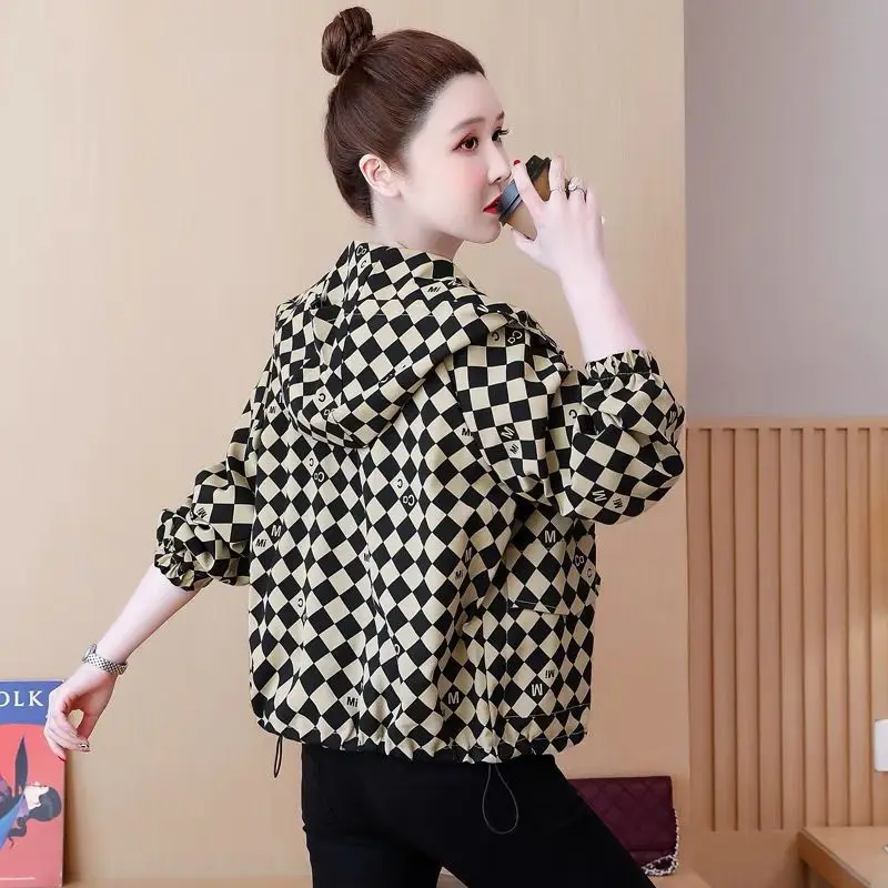 Autumn 2026 Women's New Short Coat Casual Joker Female Stitching Jacket Korean Version Loose Hooded Baseball Uniform Overwear