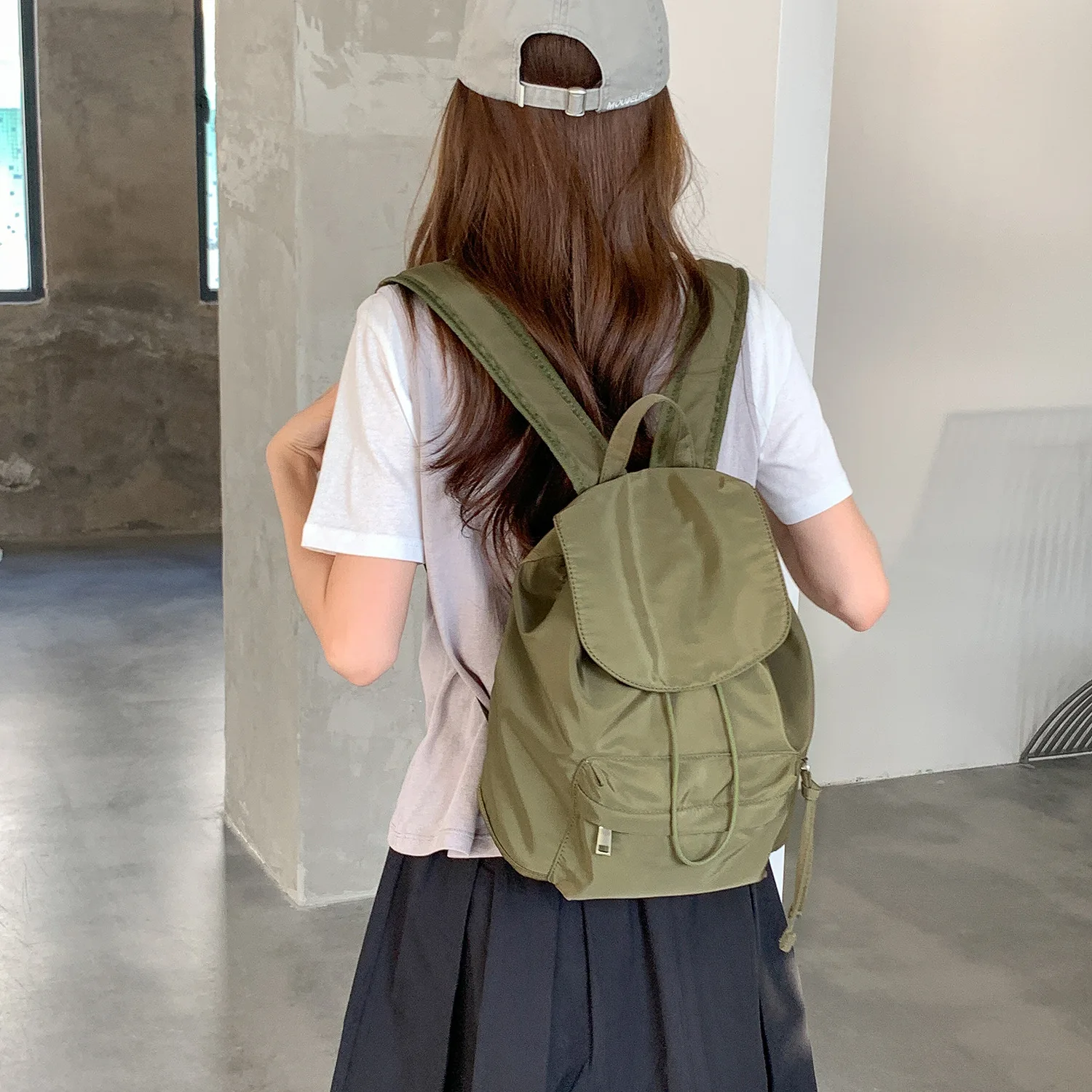 Korean Style Large Capacity Flip Cover Backpack Casual Nylon 2026 New Double Shoulder Bag Fashionable Versatile Sports Student B