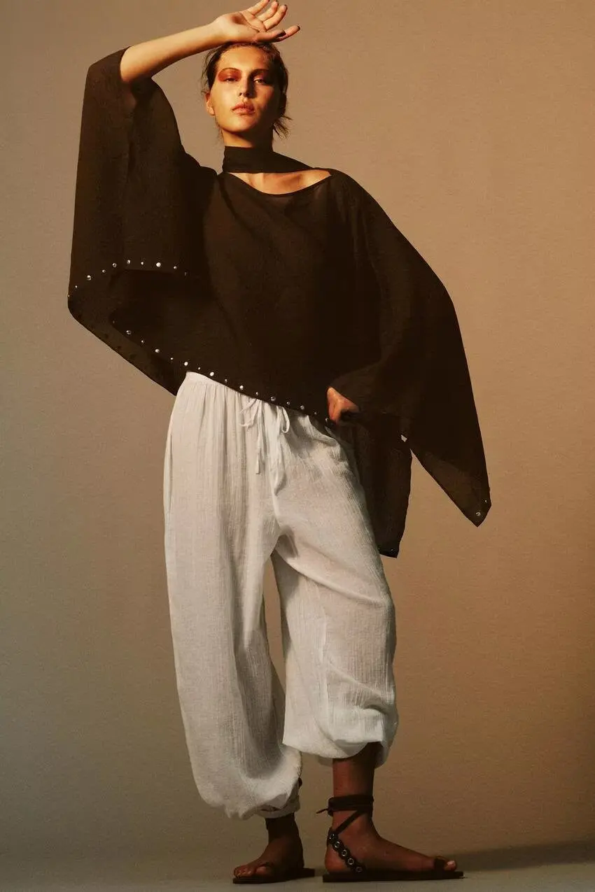 

BB6642 ZA25 Summer and Autumn New Women's Casual Style Lyocell Blended Rivet Scarf V-neck Wide Sleeve Cape 3067719