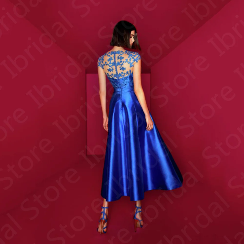 Adoráveis vestidos de baile com renda azul, comprimento médio da panturrilha, vestidos de coquetel, mangas de ilusão, vestido de baile, cinto curto, novo