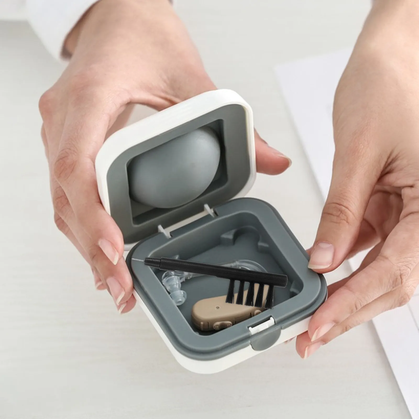 1Set Hearing Aid Cleaning Brush Kit Multi-Functional for Maintenance Cleaning and Repair Accessories Supplies