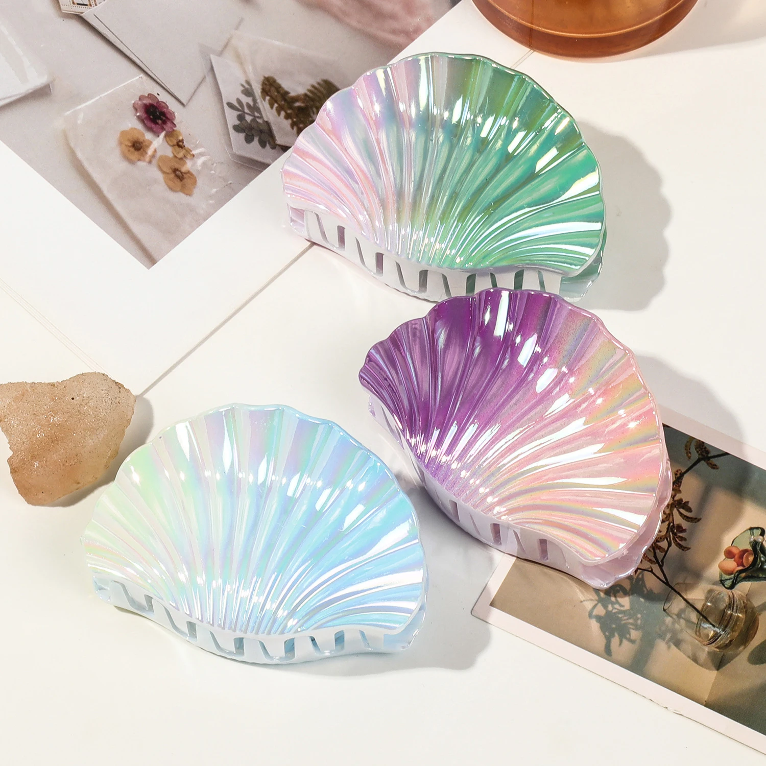 

Shell Claw Clips Cute Hair Clips Fancy Hair Claw Clip for Thick Hair Seashell Hair Accessories for Women and Girls