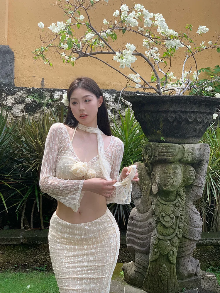 

Lokai Art 2025 New Fairy Lace Flower Slimming Gathered Hot Spring Vacation Long Dress Separate Swimsuit Women's Nylon Polyester