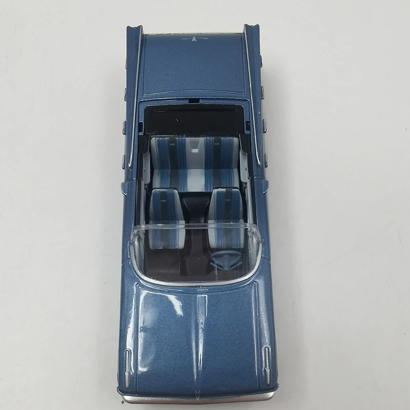 13.5CM Pontiac Convertible Car 1959 Classic Car Model Metal Die-Cast & Toy Vehicle Adult Fans Collection Gift