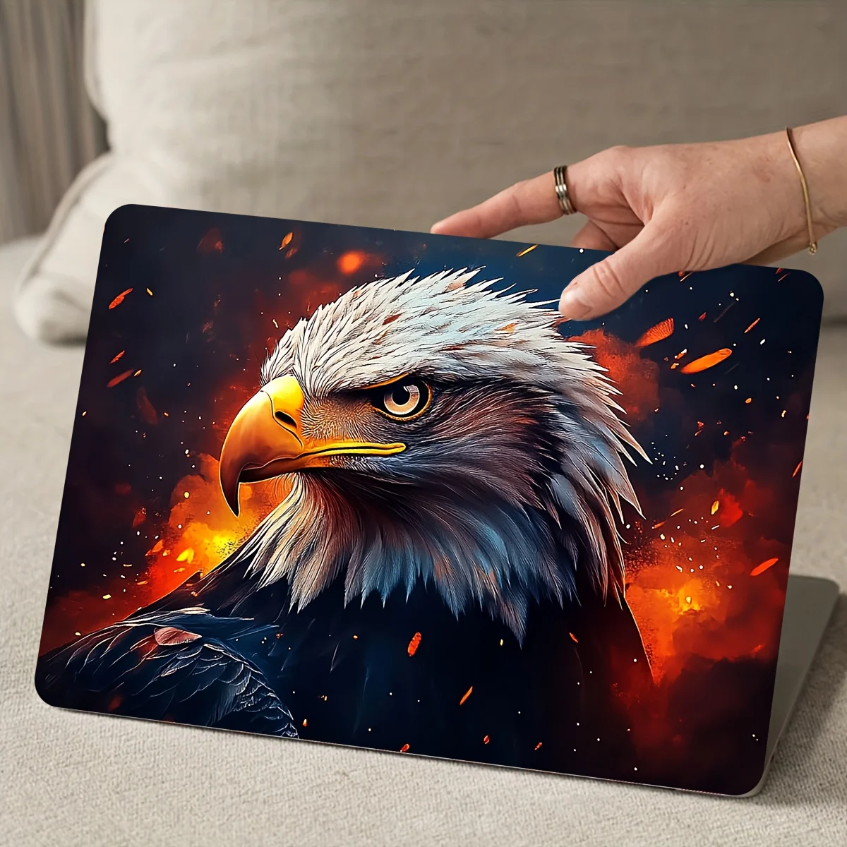 Vinyl Notebook Sticker - Waterproof and scratch-resistant, easy-to-stick sticker with a vivid, detailed eagle design for laptops