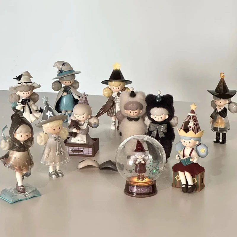 

Molinta Chasing Light Series Blind Box Mystery Box Pvc Anime Figure Toys Surprise Bag Kawaii Action Figure Desktop Model Gifts