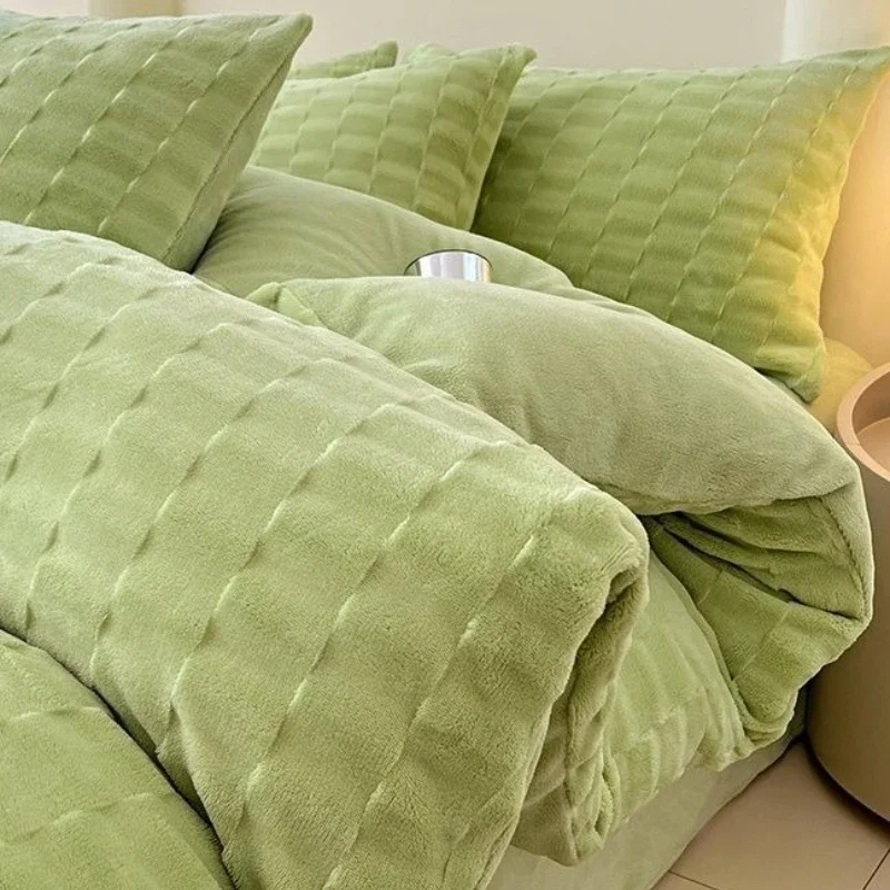 Milk Velvet Warm Bed Sheet European High-end Four Piece Set Jacquard Green Plush Duvet Cover Soft Comfortable Easy To Clean