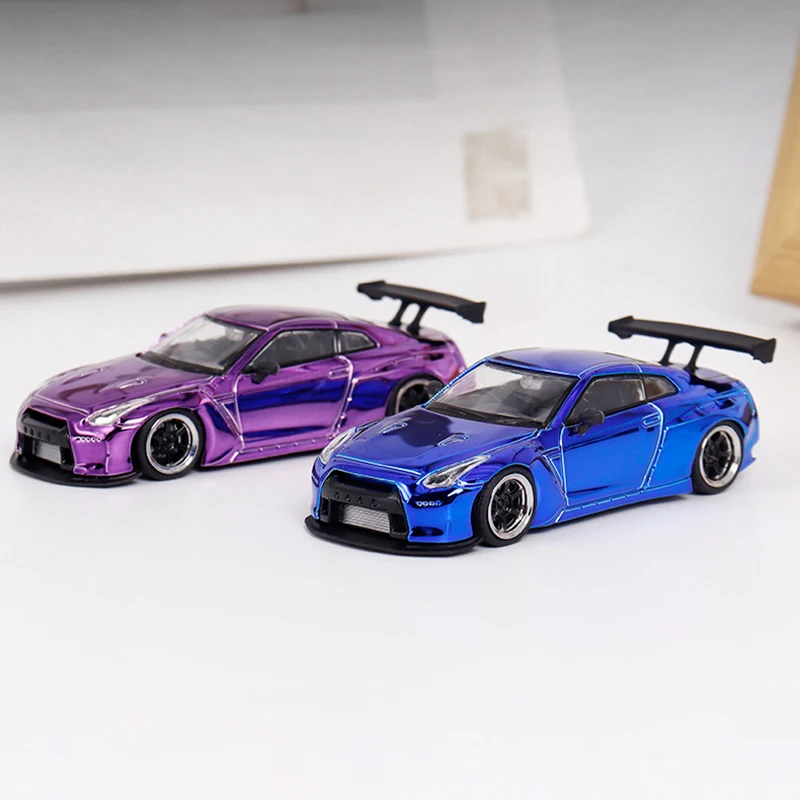 

Rocket Bunny 1:64 Scale Diecast Alloy Nissan GT-R R35 DOT Toys Sports Cars Model Classics Adult Gifts Souvenir Static Display