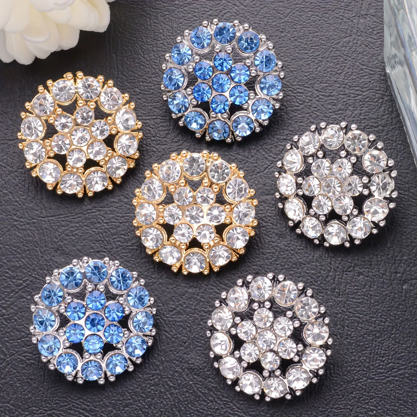 10 stücke aushöhlen Metall glänzend voller Strass Sonnenblumen knopf für DIY Schuhe Hut dekorative Kleidung Nähen Schmuck Zubehör
