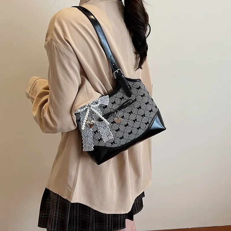 

2025 Summer New Euro-American Fashion Bow Printed Armpit Bag - Women's High-End Casual Stylish Shoulder Bag