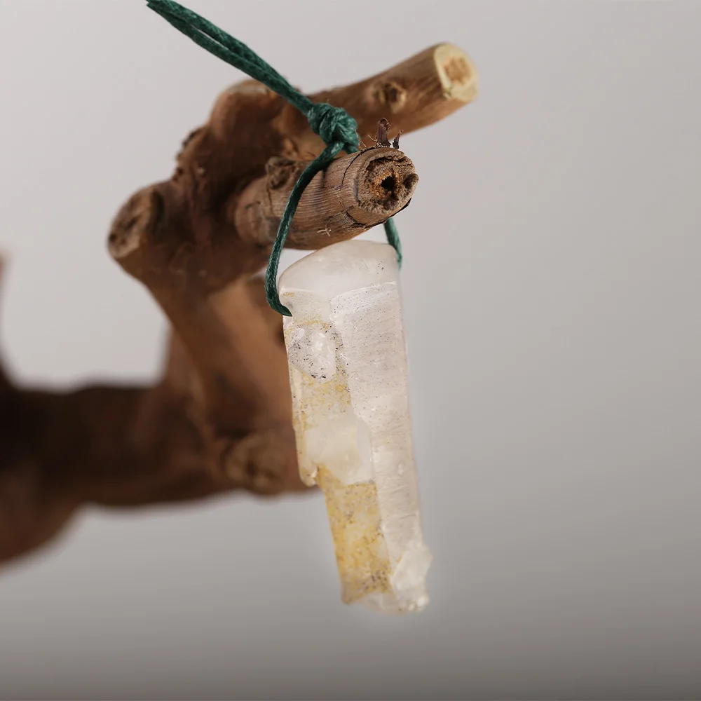 Pendant For Men Women Natural Stone Quartz Pendant  Jewelry Gift 14x12x41mm 12.7g