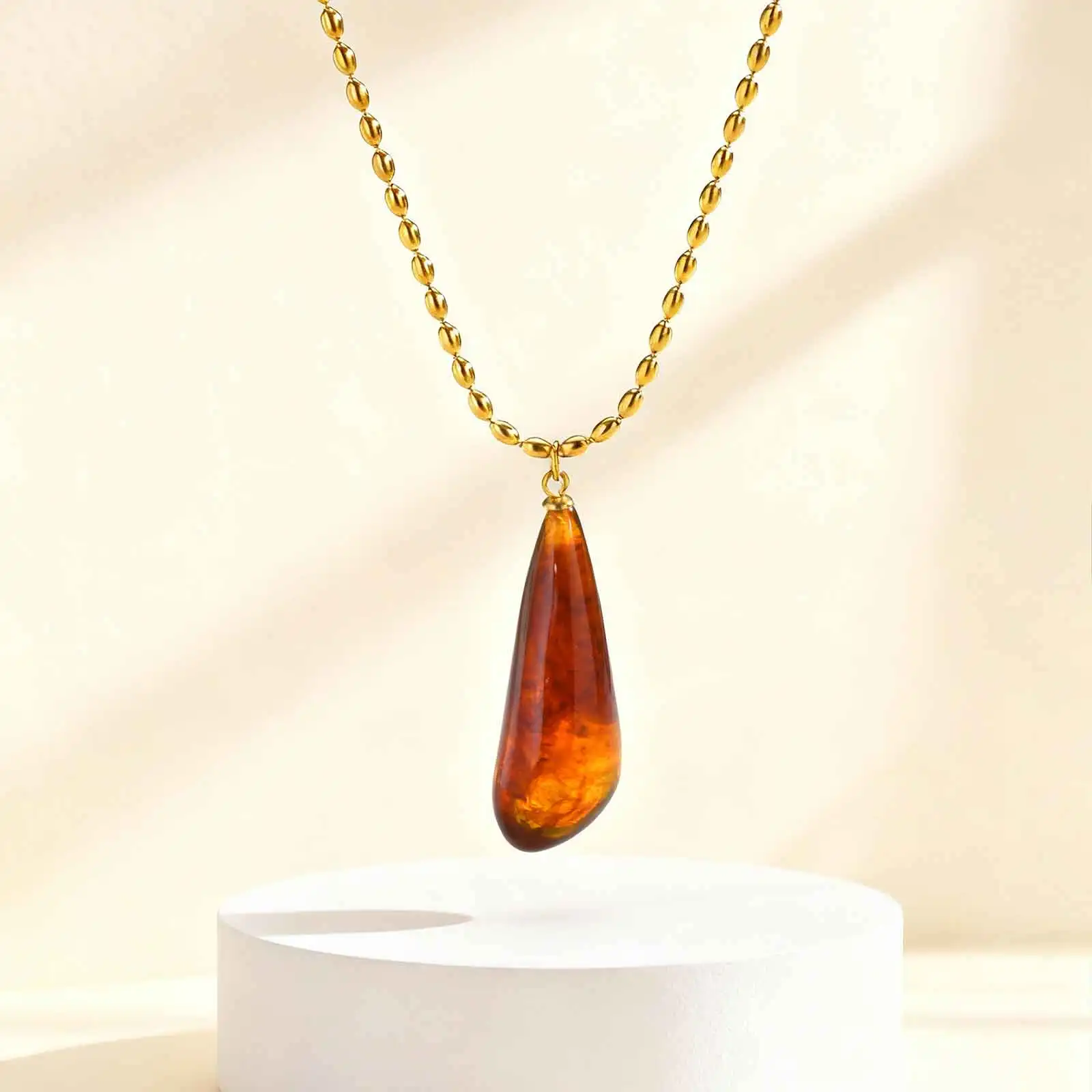 Luxuriöse transparente Wassertropfen-Halskette für Frauen, Edelstahl-Bernstein-Harz-Kettenhalsketten, modisches wasserdichtes Schmuckgeschenk