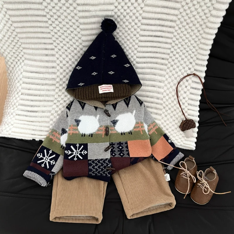 

2025 Children's Retro Western-style Contrasting Elf Hat with Color Blocking Pattern Knitted Thick Sweater