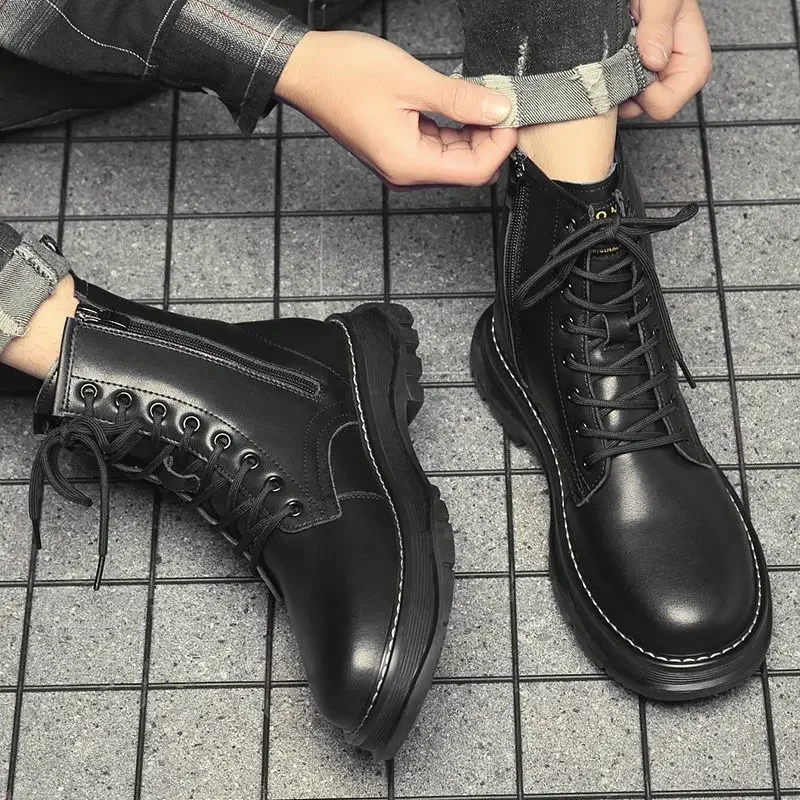 Scarpe in pelle da uomo Stivali casual da uomo con suola spessa nera Punta tonda Spedizione gratuita 2025 Calzature di tendenza Offerta Pu