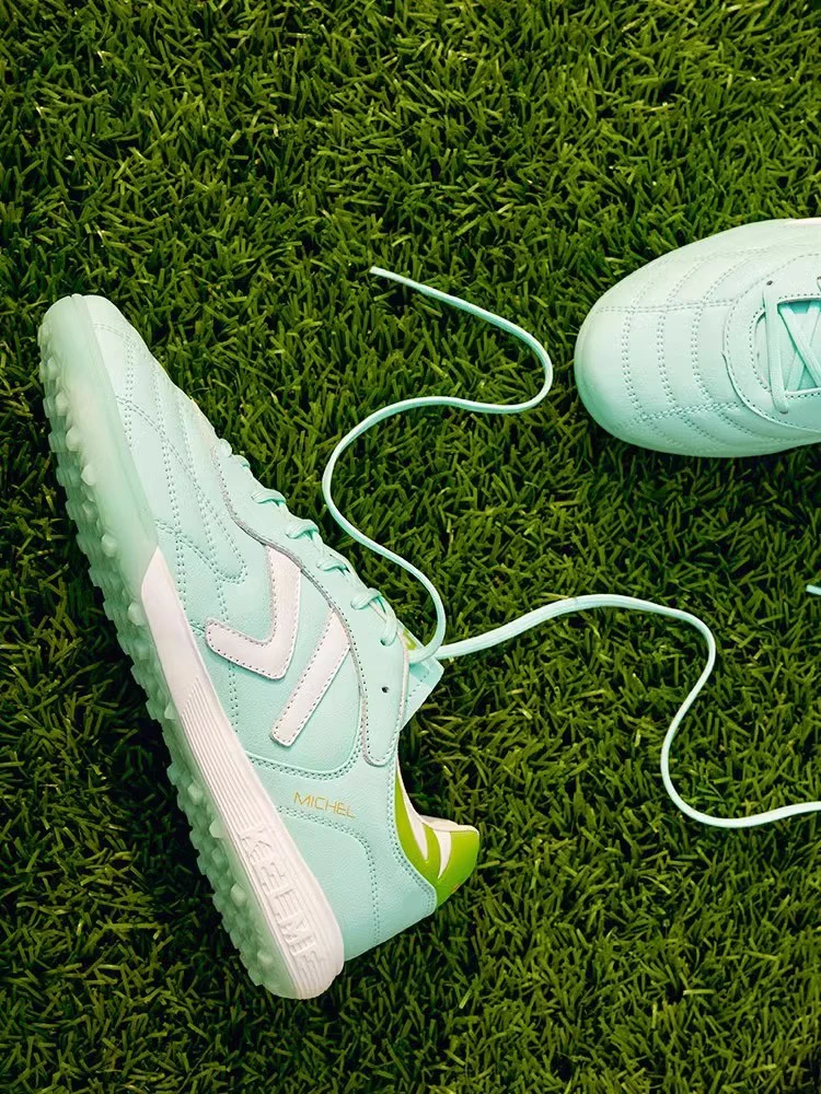 Mens Football Boots TF/FG Professional Field Football Shoes Anti-slip Outdoor Turf Training Shoes Outdoor Walking Shoes