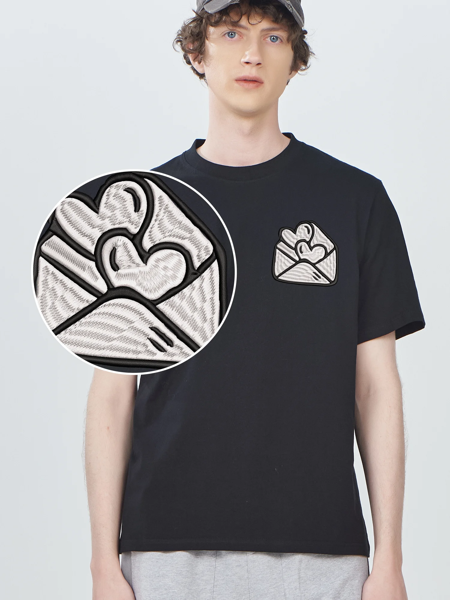 

Heart Envelope Design Embroidered Pure Cotton TShirt Casual Loose Fit Streetwear Fashionable Short Sleeve