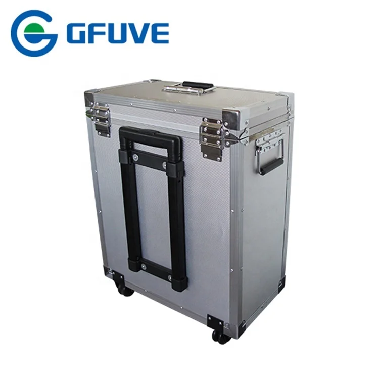 Test-330 relè trifase e Tester di iniezione secondaria di protezione