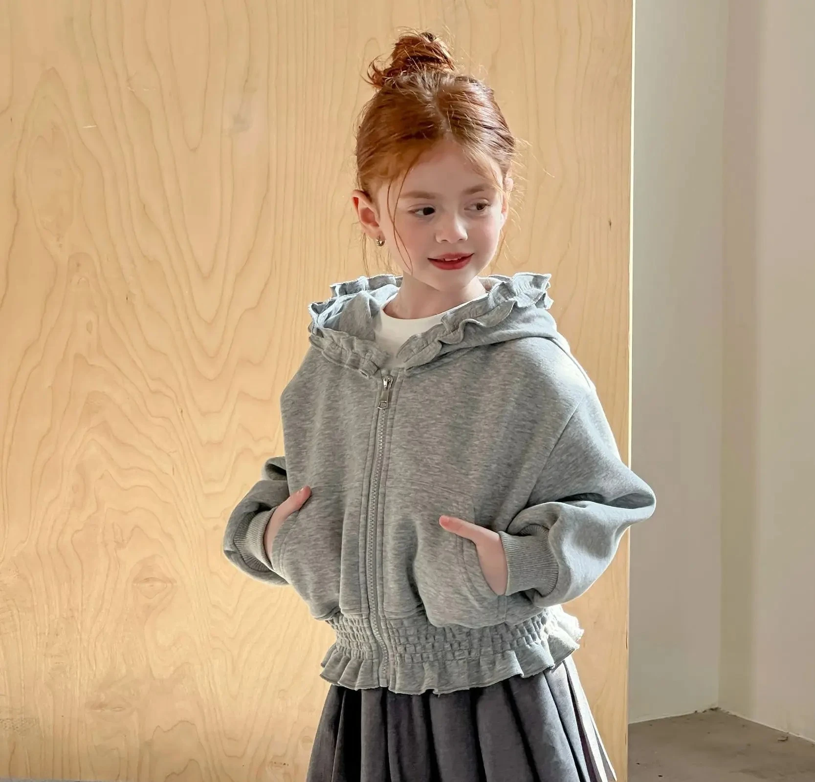 

Girls Coat Black Fungus Edge Hooded Knitted Jacket Girls Long Sleeve Zipper Short Coat Casual Versatile 2025 Spring Autumn New