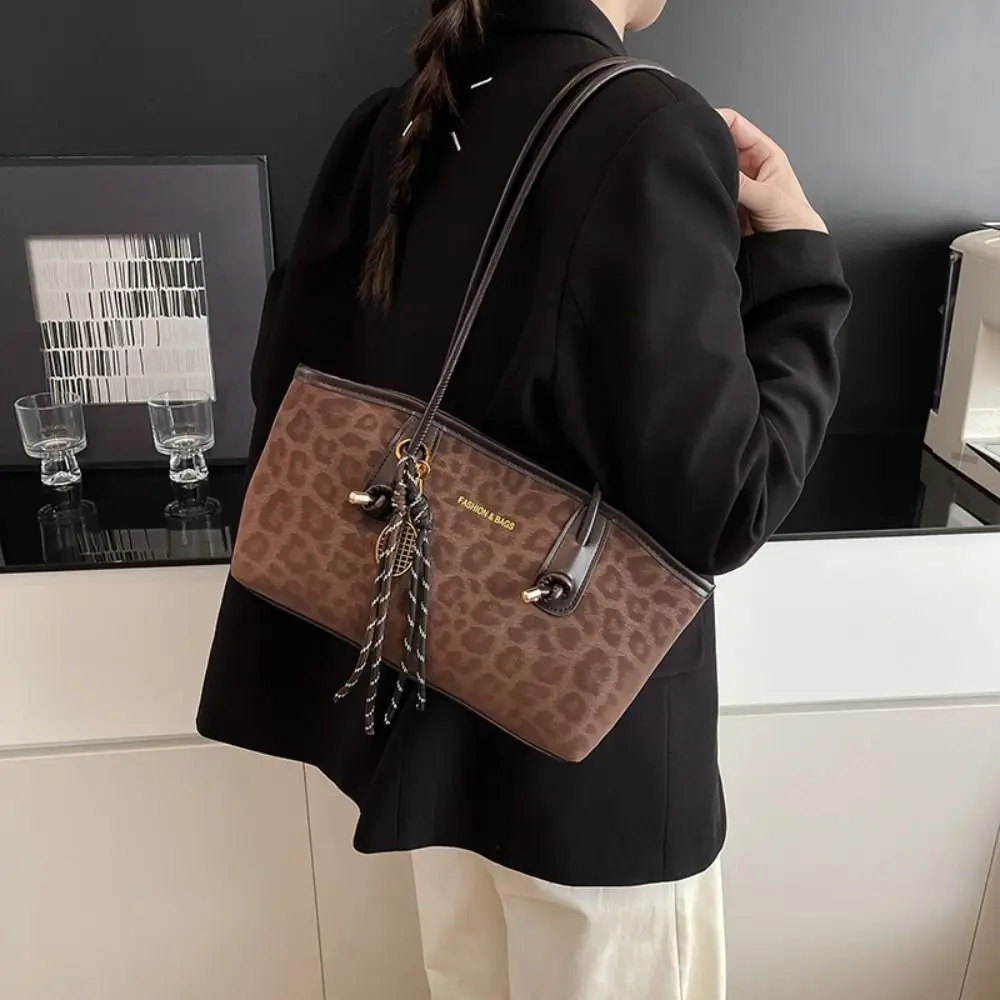 bolsas-de-ombro-de-design-luxuoso-com-estampa-de-leopardo-em-couro-pu-bolsa-retro-de-grande-capacidade-para-mulheres-outono-e-inverno