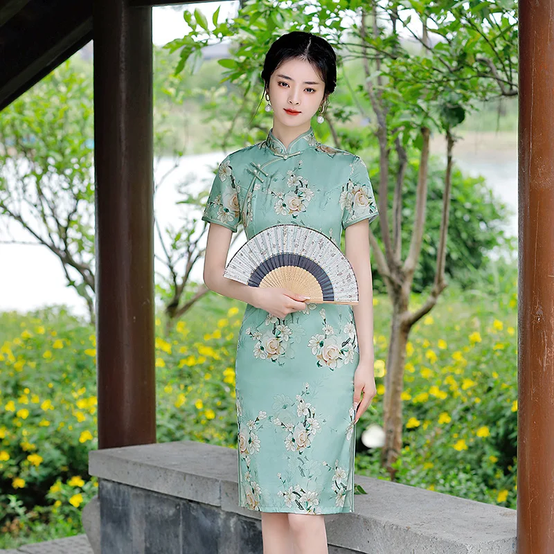 

2023 Beige Green Plus Size Cheongsam Stand Collar Women Floral Printing Dress Slim Chinese Style Vintage Qipao M to 4XL